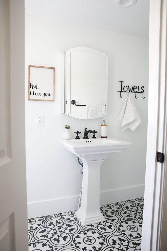 minimalistická koupelna dlažba orientální
